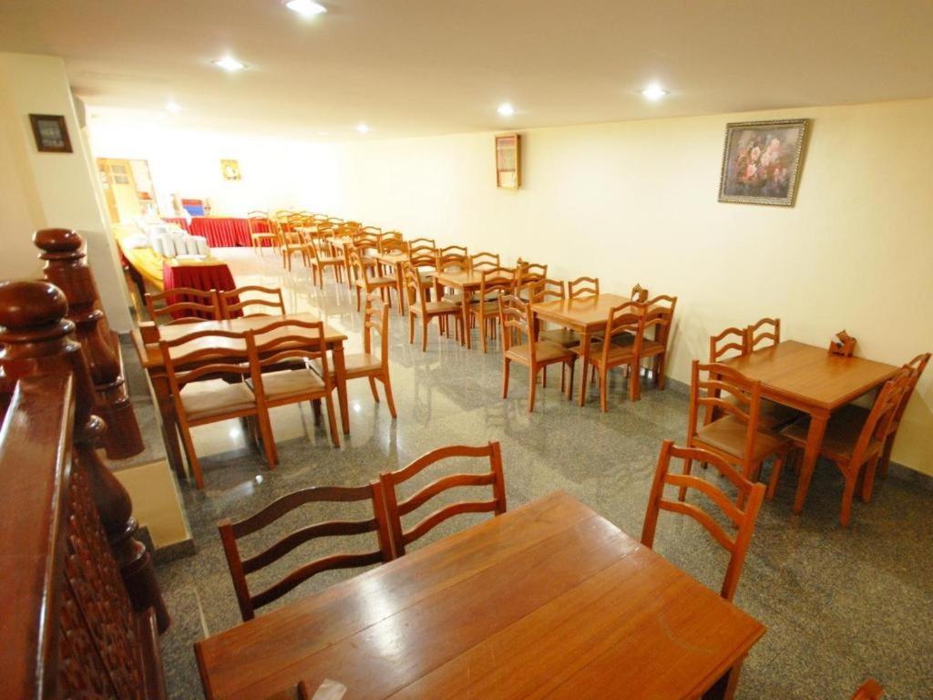 Golden Land Hotel Csiangraj Kültér fotó